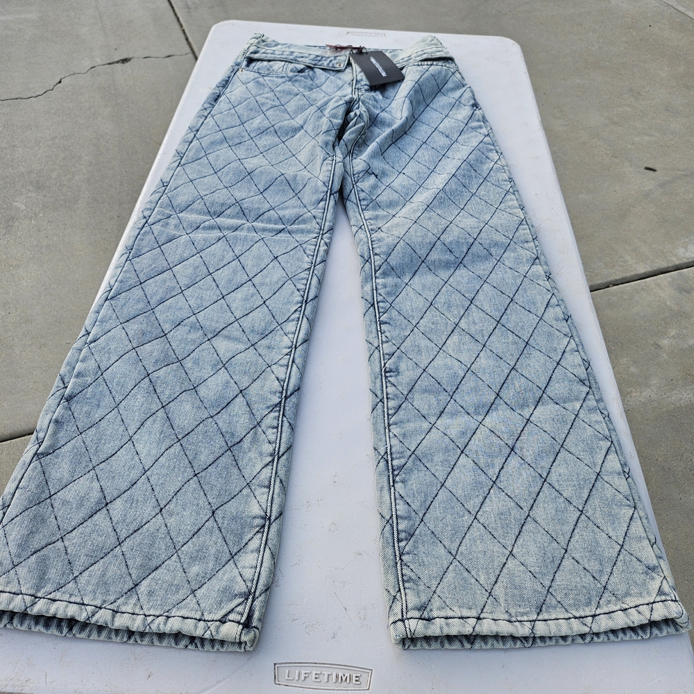 PrettyLittleThing Quilted Blue Straight Leg Jeans
